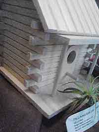 Living Birdhouse (DIY), 